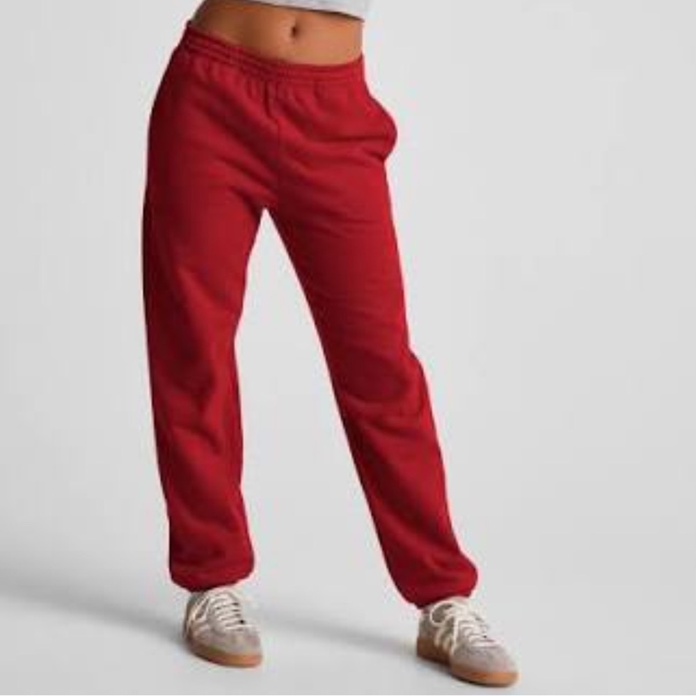 Beyond Yoga Luxe Ruby Red Sweatpants